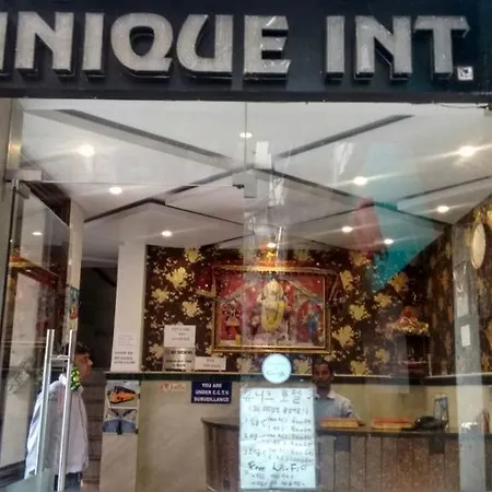 Hotel Unique International